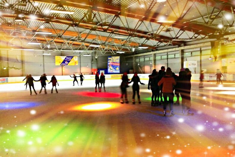 Eisweihnacht und Eisfunkeln in der Eiswelt SonneBad